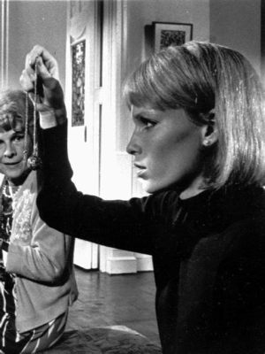 Rosemary's Baby,  a Haunting Psychological Thriller With Unforgettable Performances!