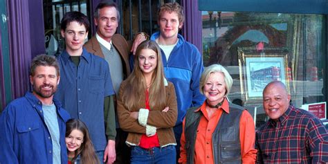  Everwood -  Drama về gia đình, tình yêu và sự chữa lành trong một thị trấn nhỏ yên bình!