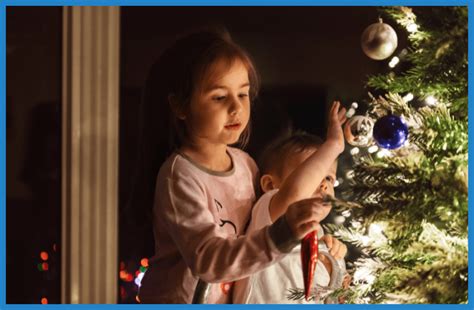 Happiest Season - Nurturing Love Against Holiday Family Expectations!