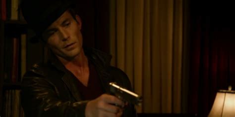  Justified: Một Bối Cảnh Kentucky Buồn Bã Và Những Cuộc Rượt Đuổi Tội Phạm Gay Gắt!